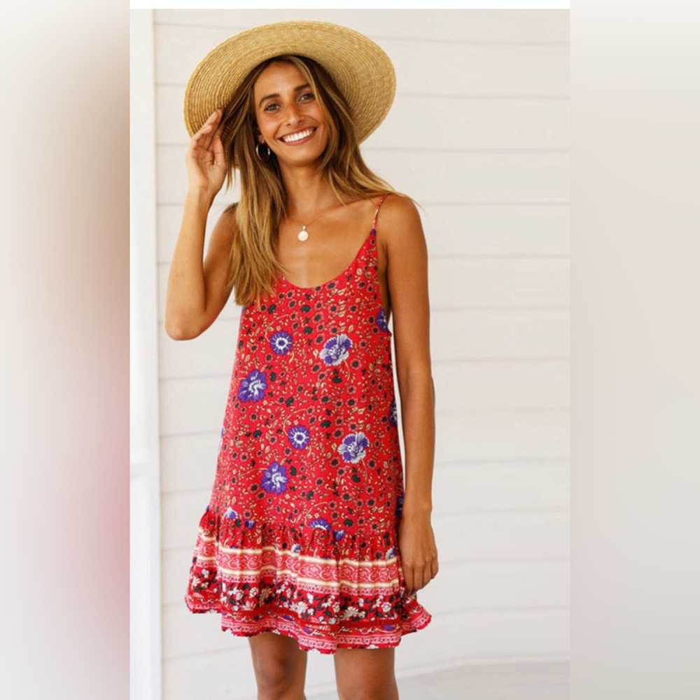 NWT! Erica Strappy Dress in Floral (S & XL)